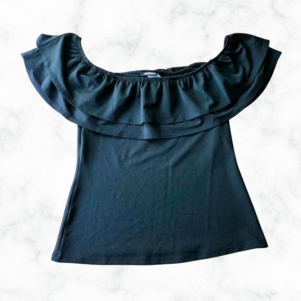 “Midnight Ruffle” Off-Shoulder Top – Sleek & Feminine (Size Medium)